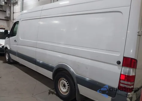 2014 Mercedes-Benz Sprinter 2500 High Roof z USA, uszkodzony, nr VIN WD3PE8DE8E5901139